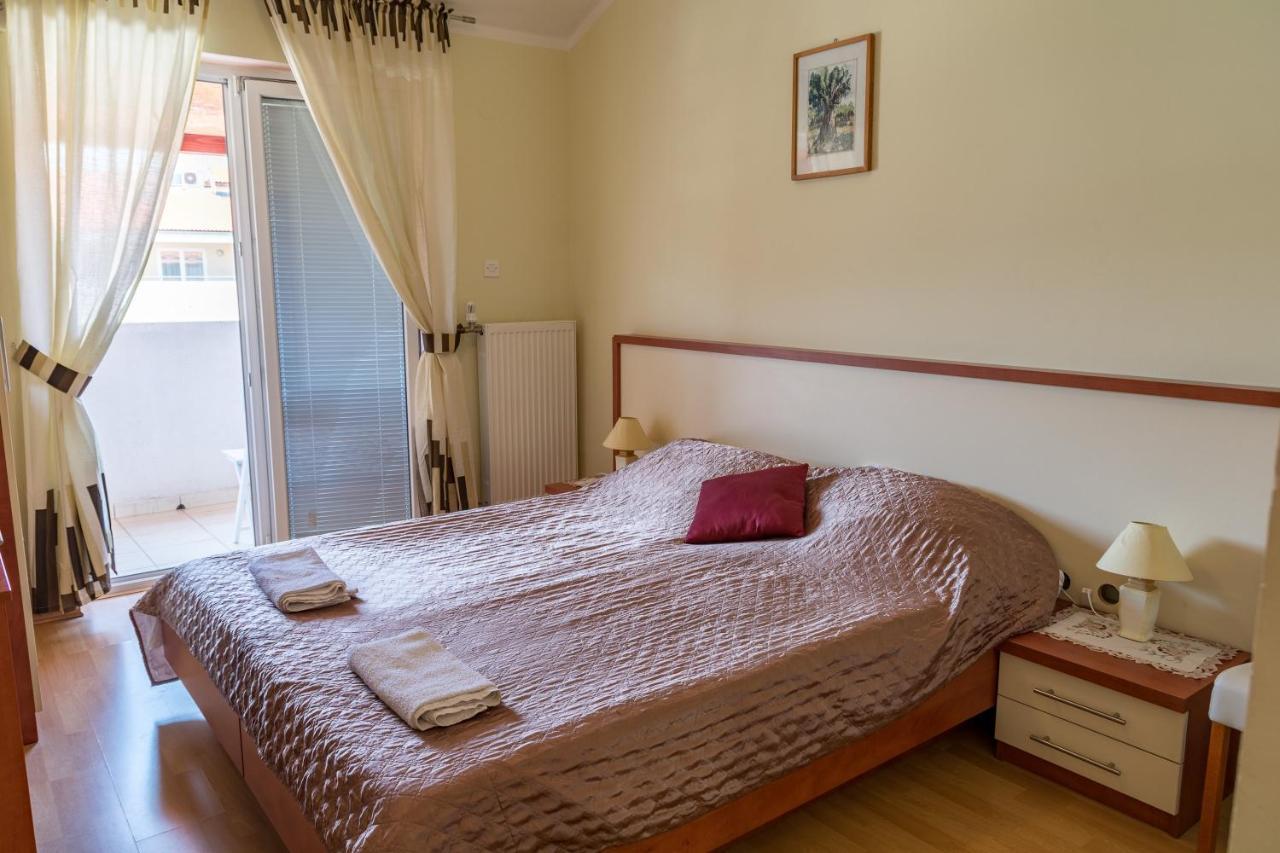 Bed And Breakfast Taverna Miskovic Pag Town Exteriör bild