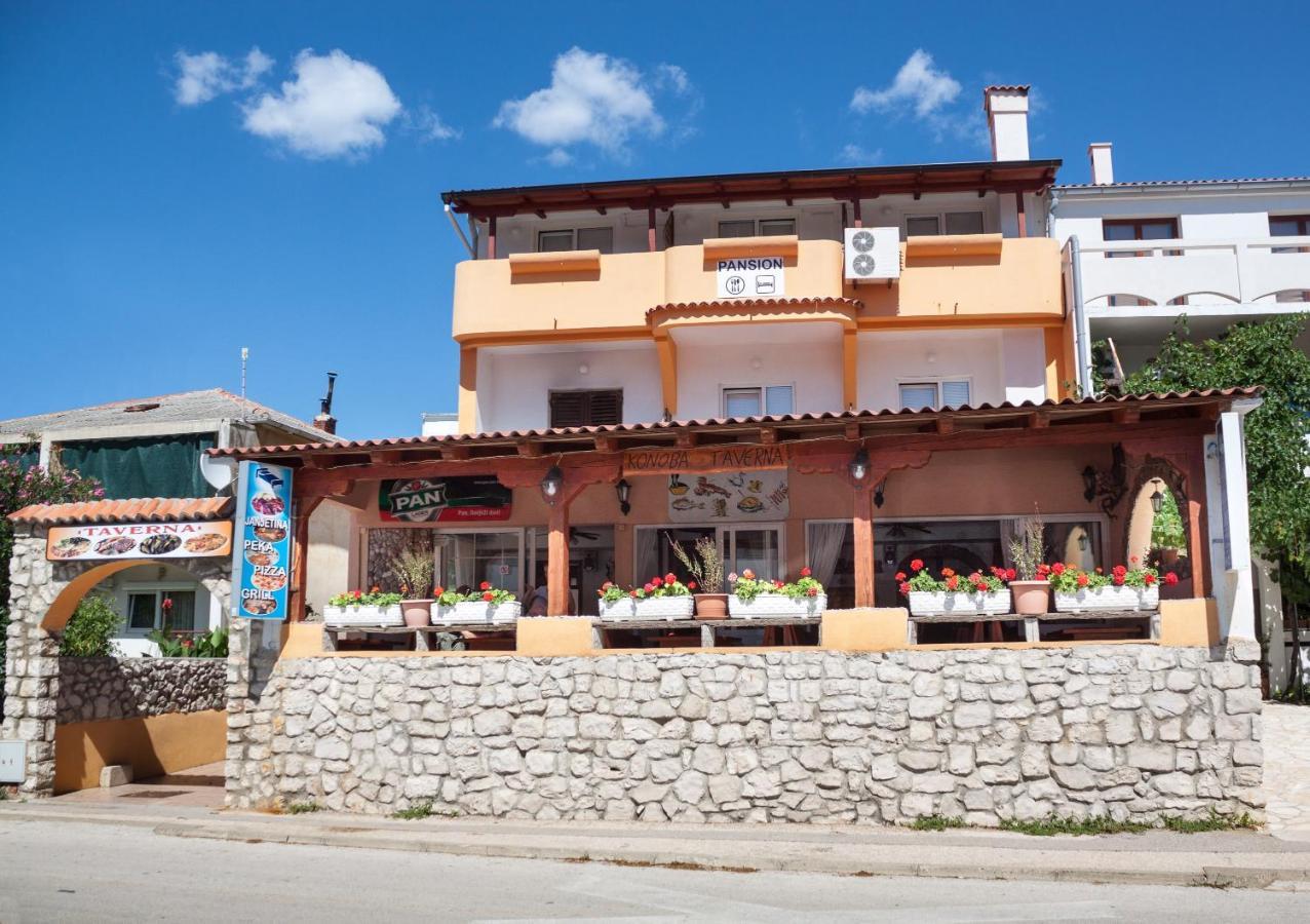 Bed And Breakfast Taverna Miskovic Pag Town Exteriör bild